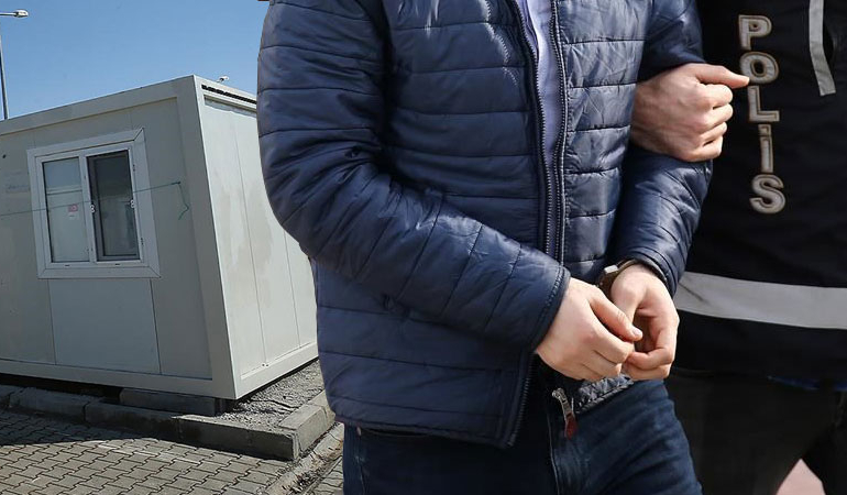 Depremzedeleri ‘konteyner satma’ vaadiyle dolandıran zanlılar hakkında karar