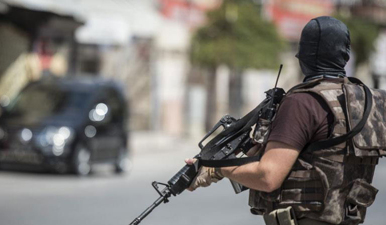 İstanbul Havalimanı’nda operasyon: Parfüm şişesinden ‘kokain’ çıktı