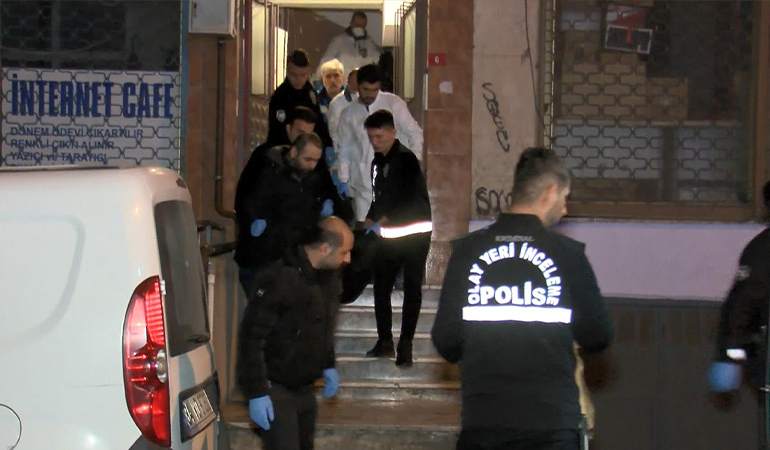 İstanbul’da vahşet: Taşla öldürüp cesedini parçalara ayırdı!