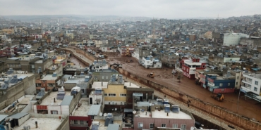 sanliurfada-sel-felaketinin-izleri-silinmeye-calisiliyor-kayip-1-kisi-araniyor_5444_dhaphoto14