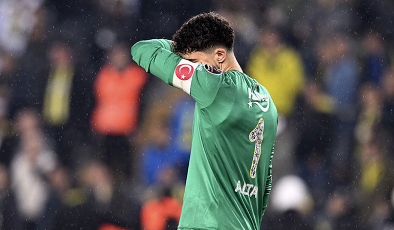 Fenerbahçe’den Altay Bayındır açıklaması… Sezonu kapattı mı?