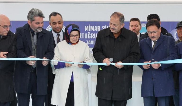 Yer, sınır tanımıyorlar… Cami açılışında seçim propagandası