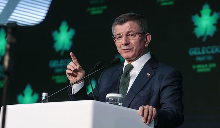 Masaya ‘muhafazakar’ vekil itirazı