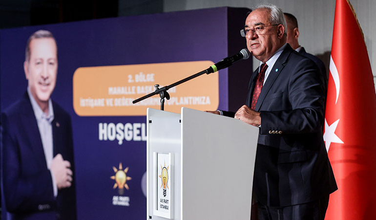 AKP’nin kürsüsünde konuşan DSP lideri yine Ecevit’i alet etti
