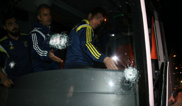 Fenerbahçe’den 4 Nisan paylaşımı: Aydınlanmayan gün…