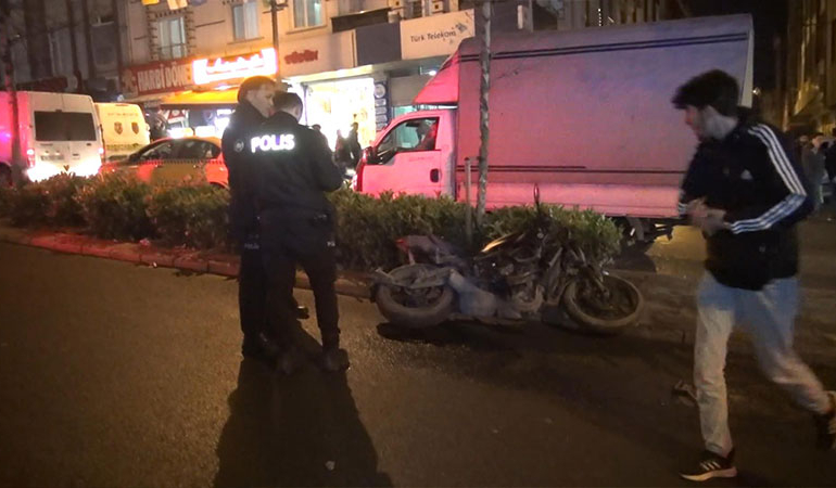 Esenyurt’ta motosikletliye silahlı saldırı