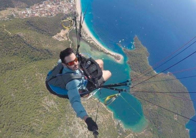 Havada çarpıştılar… Milli paraşütçü hayatını kaybetti