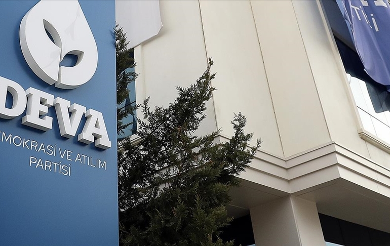 DEVA Partisi’nde toplu istifa