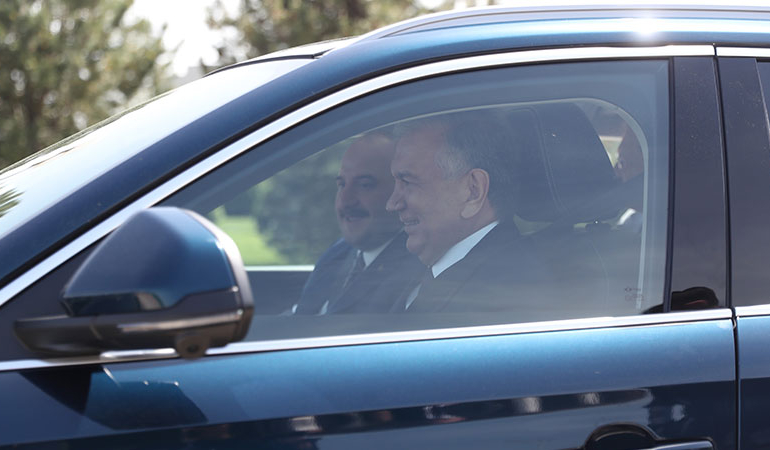 Yurt dışına giden ikinci TOGG hangi lidere hediye edildi?