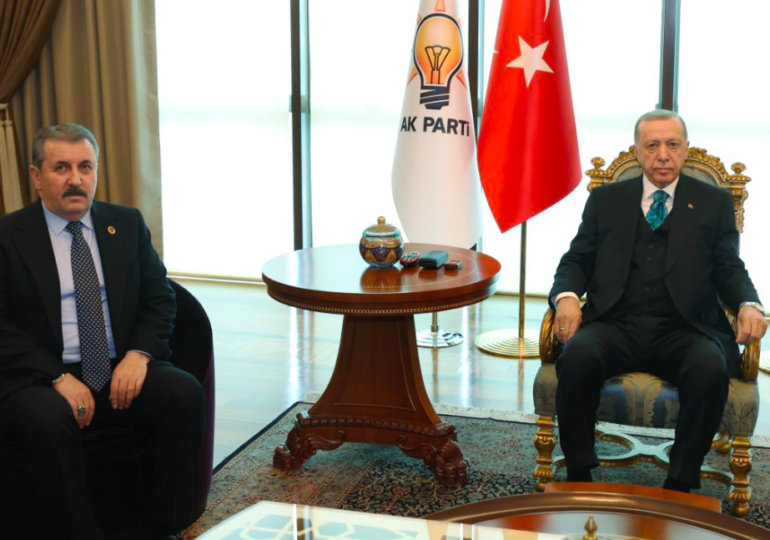 Mustafa Destici’den ‘cumhurbaşkanı yardımcılığı’ için açık kapı