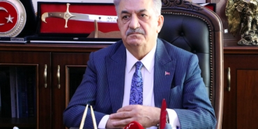 ak-partili-yazici-vesayetci-yapilara-muazzam-bir-temizlik-yaptik_7315_dhaphoto6