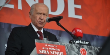 MHP GENEL BASKANI DEVLET BAHCELI CORUM'DA HALKA SESLENDI. FOTO:ORUM-DHA