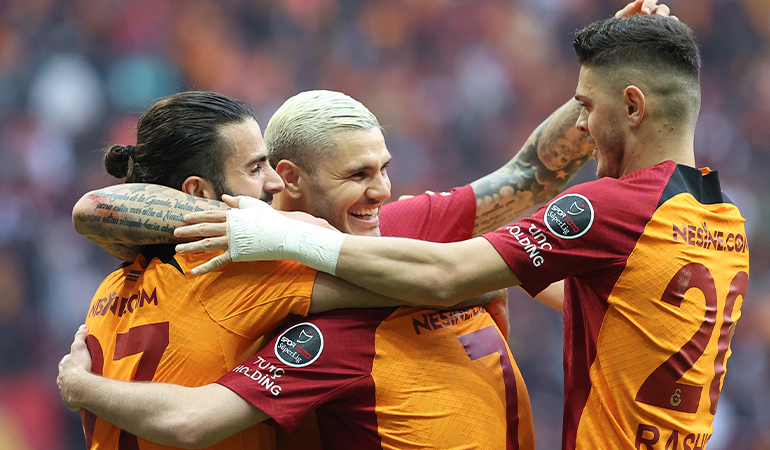 Galatasaray şampiyonluğa çok yakın