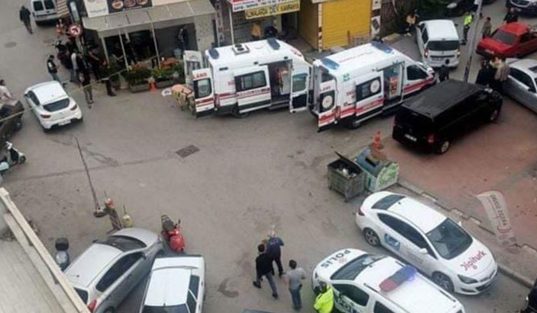 İzmir’de kahvehanede silahlı çatışma: Ölü ve yaralılar var
