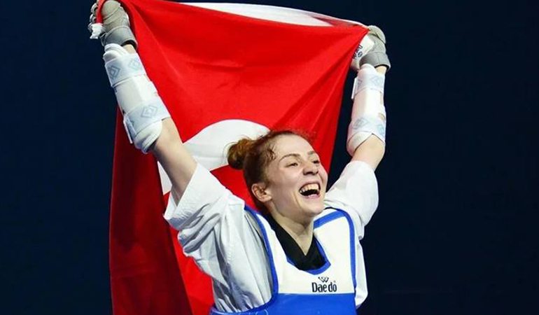 Merve Dinçel dünya şampiyonu oldu