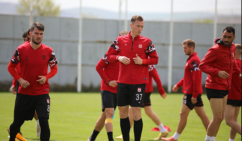 Galatasaray maçı öncesi Sivasspor’da 6 eksik