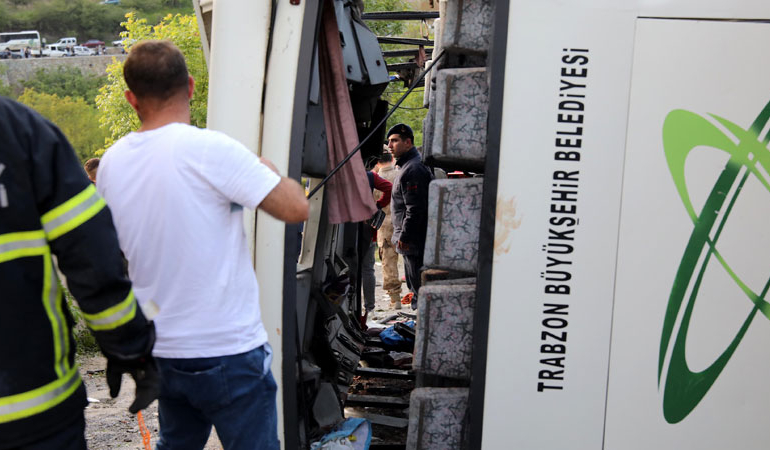 Trabzon’da korkunç kaza… Ölü ve yaralılar var