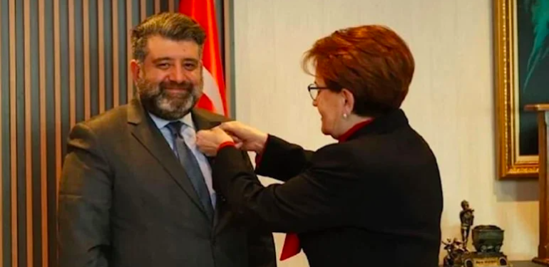 Rozetini Akşener takmıştı… İYİ Parti’den istifa etti