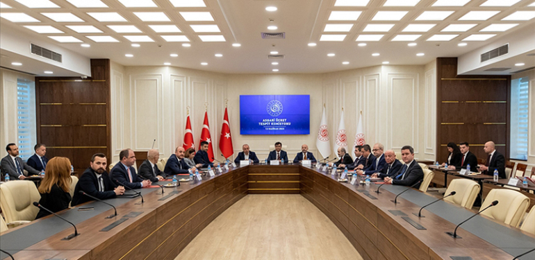 ‘500 dolar’ formülü iptal mi? Asgari ücret toplantısının ardından Türk-İş’ten açıklama