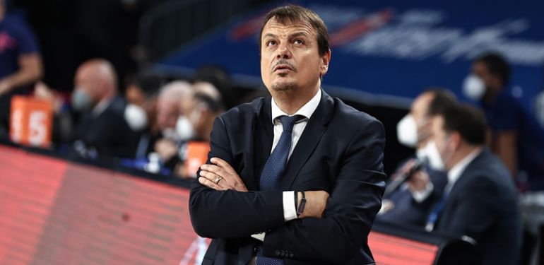 Anadolu Efes, Ergin Ataman’a veda etti
