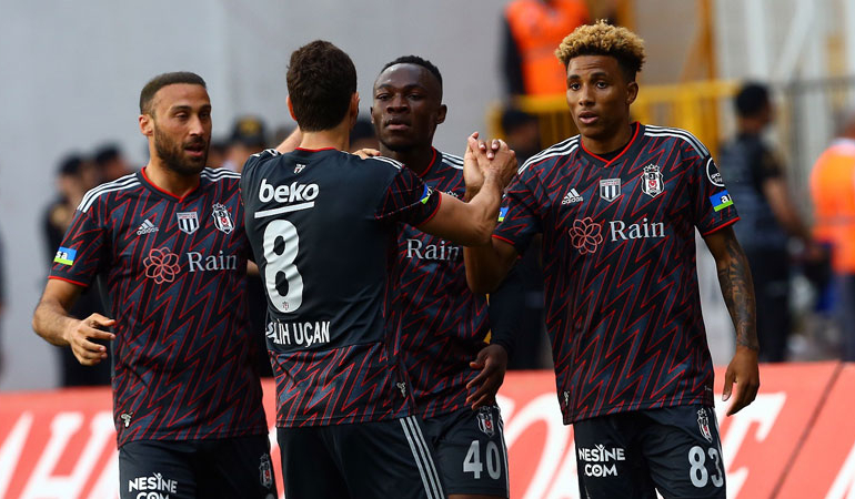 İstanbul’da 7 gollü maç… Beşiktaş deplasmanda güldü
