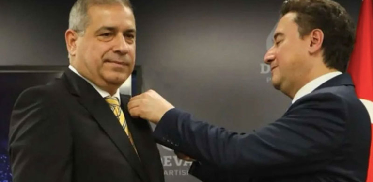 Rozetini Babacan takmıştı… DEVA Partisi’nde istifa