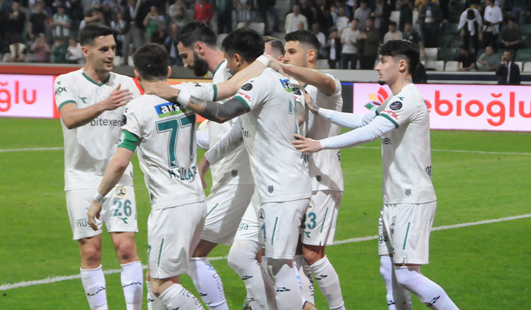 Süper Lig’de küme düşen son takım belli oldu