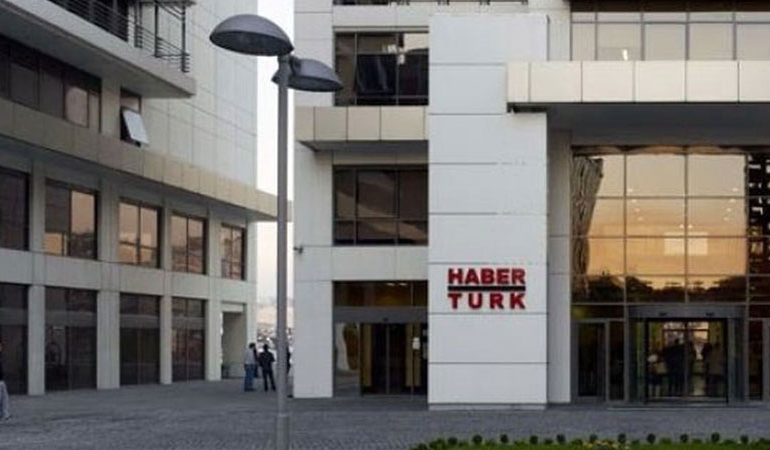 Habertürk’te bir ayrılık daha… O moderatör de veda etti