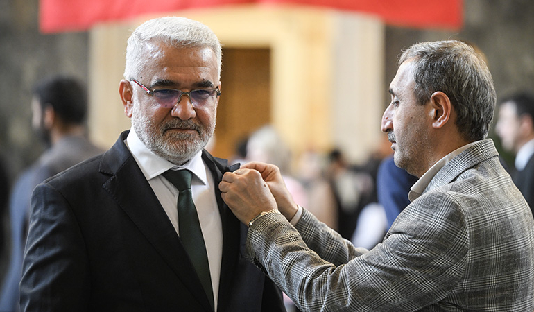 Hizbullah bağlantılı Hüda Par, ‘kırmızı çizgisiz’ anayasa istiyor