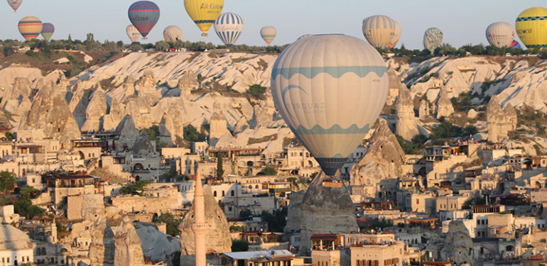 Yabancılar biniyor, Türkler izliyor! 1 saatlik ücreti 100 eurodan başlıyor
