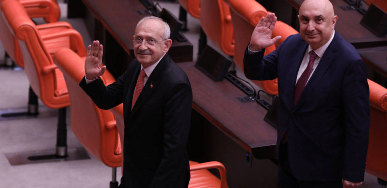 Kılıçdaroğlu, içişleri bakanı yapamayınca o koltuğu verdi