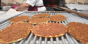 lahmacunone