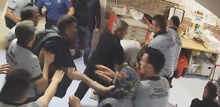 Sağlık çalışanlarına saldırı: 4 yaralı, 2 tutuklama