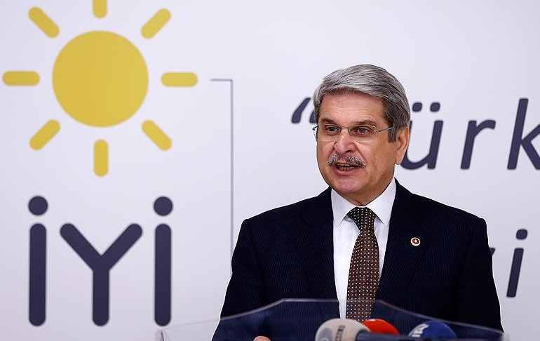 Aytun Çıray İYİ Parti’den istifa etti