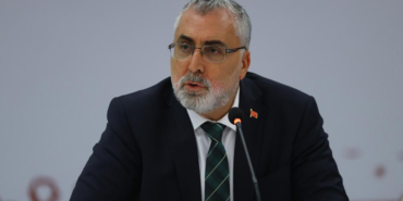 vedat-isikhan-bakan
