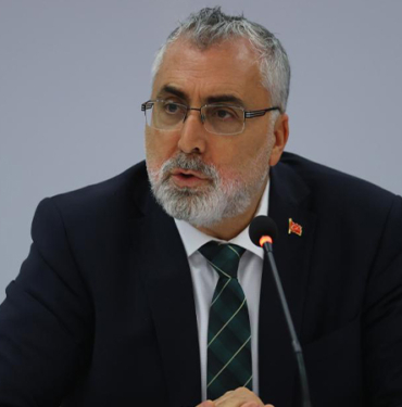 vedat-isikhan-bakan