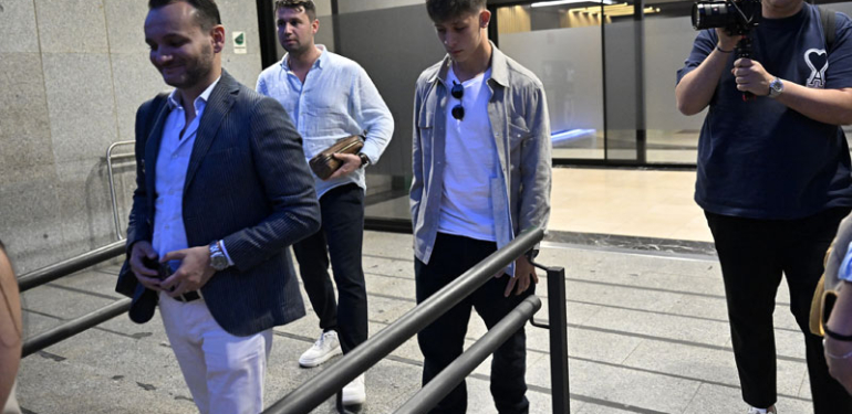 Arda Güler Madrid’e ulaştı