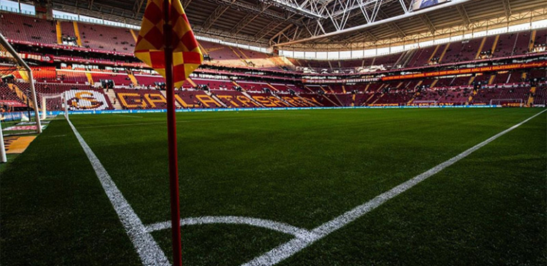 İmzalar atıldı… Galatasaray’ın stadının ismi değişti