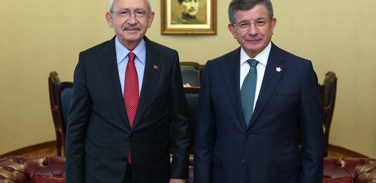 CHP’den 10 vekil kapan Davutoğlu, Kılıçdaroğlu’na ‘otoriter’ dedi!