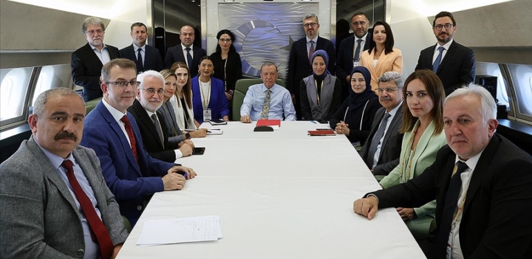 Erdoğan’ın uçak mesajlarından neler çıktı
