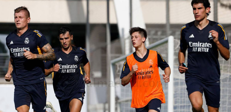 Arda Güler, Real Madrid ile ilk antrenmanına çıktı