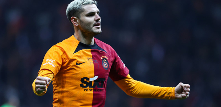 Galatasaray Icardi’ye kavuştu… Taraftardan coşkulu karşılama
