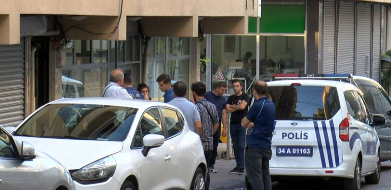 ‘Kiraya zam’ cinayeti: Ev sahibi, 15 yıllık kiracısını çocuğunun gözü önünde öldürdü