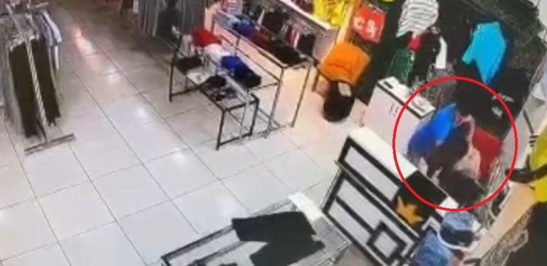 Mağazada nişanlısını öldüresiye dövdü! Tutuklandı