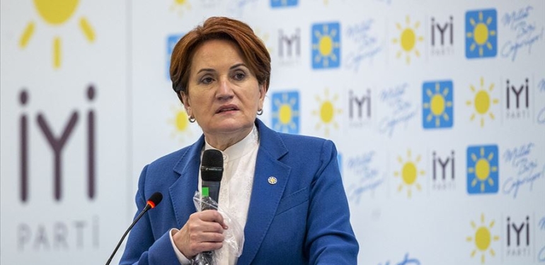 Meral Akşener, milletvekillerine CHP’yi sordu