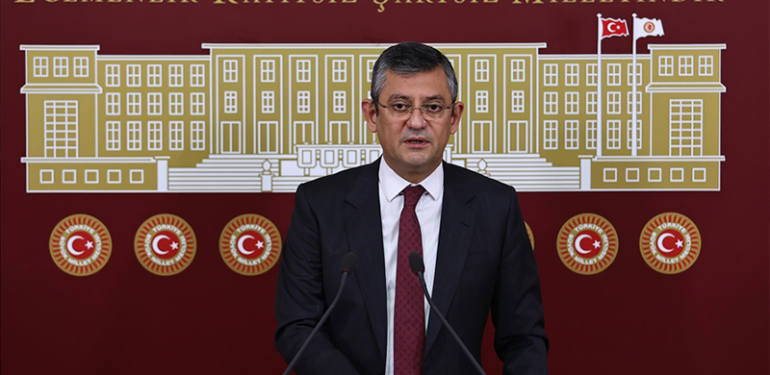 Özgür Özel’den sızdırılan toplantı sonrası ‘istifa’ açıklaması