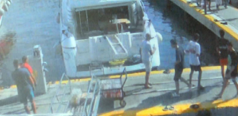 Halikarnas’ta çöp kavgası: Suriyeliler bıçaklarla tekne çalışanlarına saldırdı