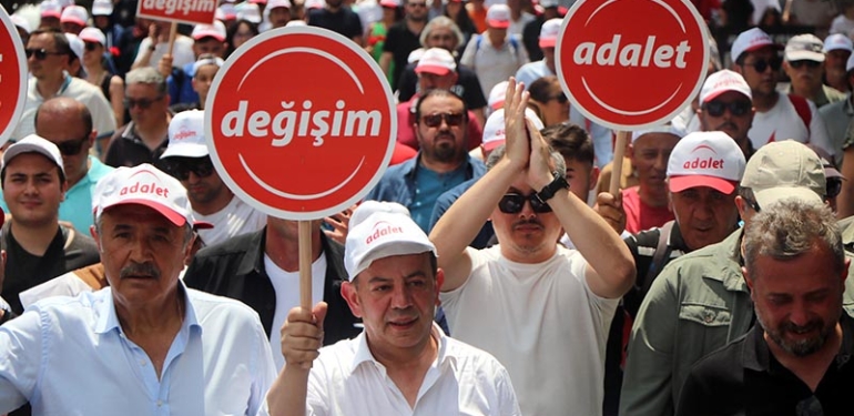 Tanju Özcan ‘Adalet ve Değişim’ yürüyüşüne başladı