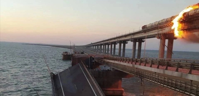 Kritik köprüye saldırı… Kırım’da hareketlilik