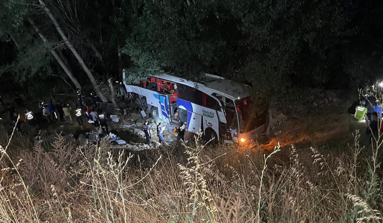 Yozgat’ta korkunç otobüs kazası: Çok sayıda ölü ve yaralı